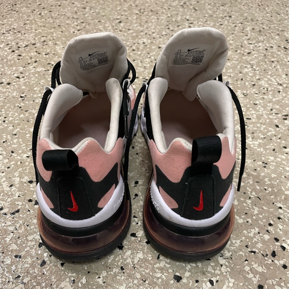 Women’s Nike Air Max 270 React Sneakers Pink and Black size 7.5 - Picture 4 of 7